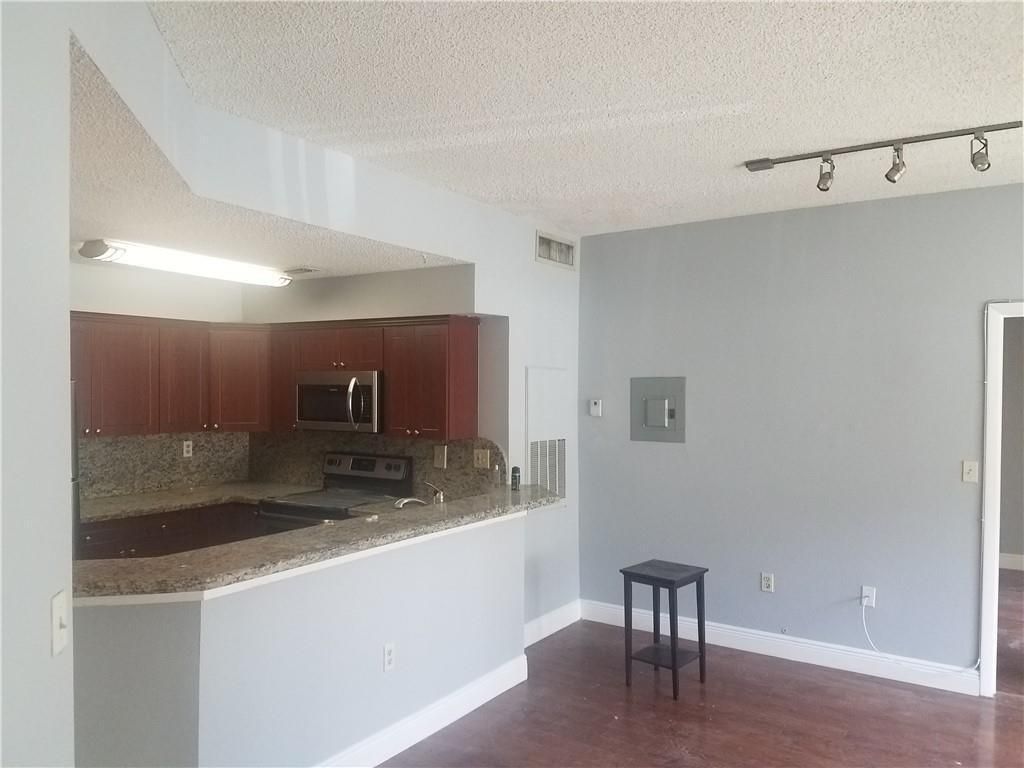 2445 SW 18th Terrace 903, Fort Lauderdale, FL 33315