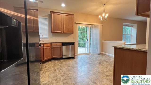 2288 Creekside Drive, Coplay Boro, PA 18037