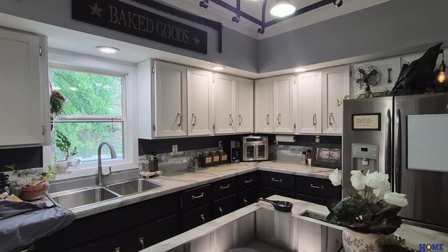 4201 W Holdrege Street, Lincoln, NE 68528