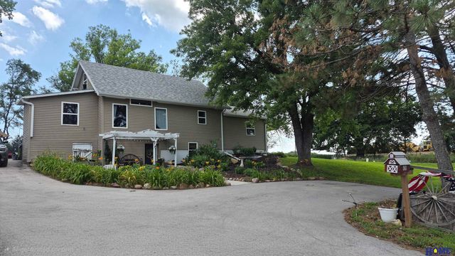 4201 W Holdrege Street, Lincoln, NE 68528