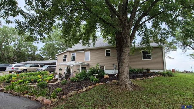 4201 W Holdrege Street, Lincoln, NE 68528