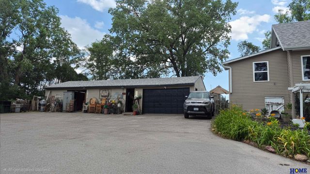 4201 W Holdrege Street, Lincoln, NE 68528