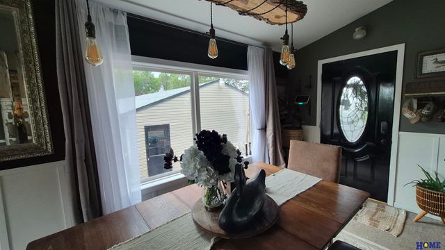 4201 W Holdrege Street, Lincoln, NE 68528