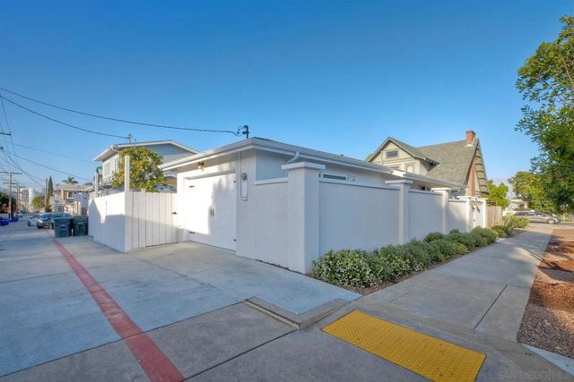 1221 4th St, Coronado, CA 92118