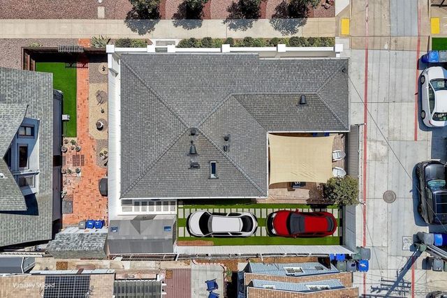 1221 4th St, Coronado, CA 92118