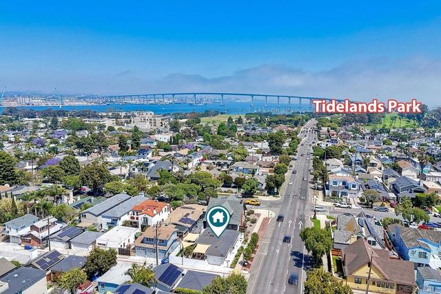 1221 4th St, Coronado, CA 92118