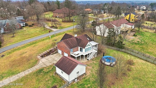 5500 Highpoint Dr, Crestwood, KY 40014
