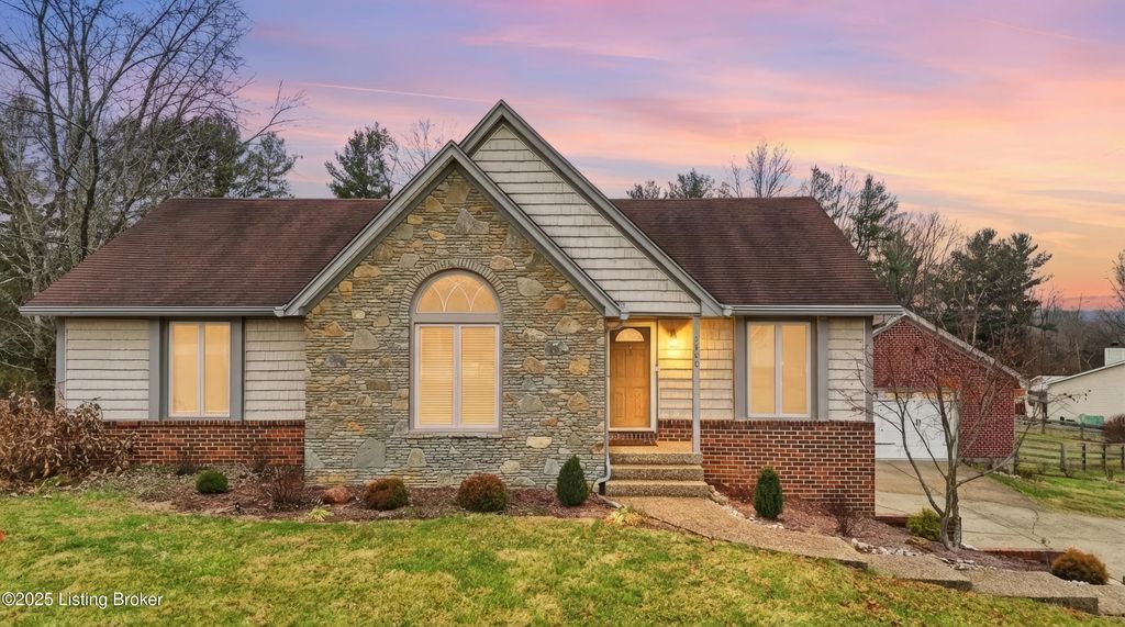 5500 Highpoint Dr, Crestwood, KY 40014