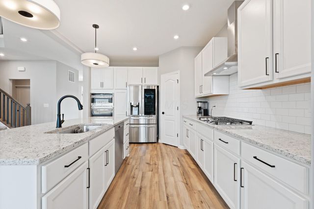 6033 Honey Farm Way, Grove City, OH 43123