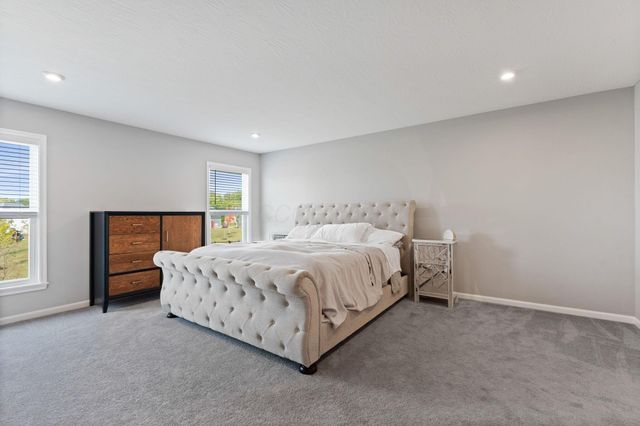 6033 Honey Farm Way, Grove City, OH 43123