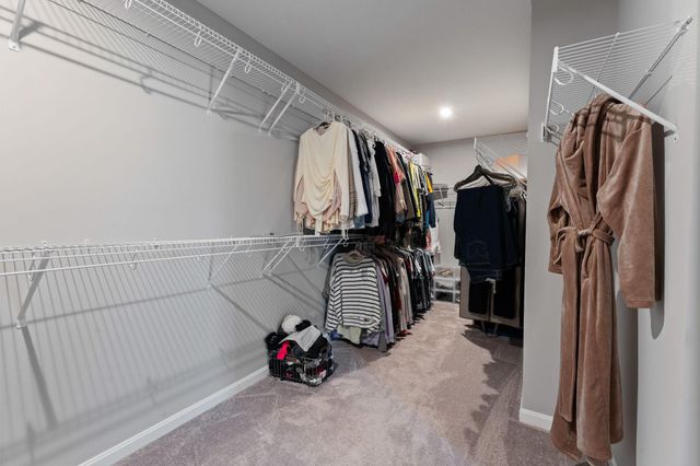 6033 Honey Farm Way, Grove City, OH 43123