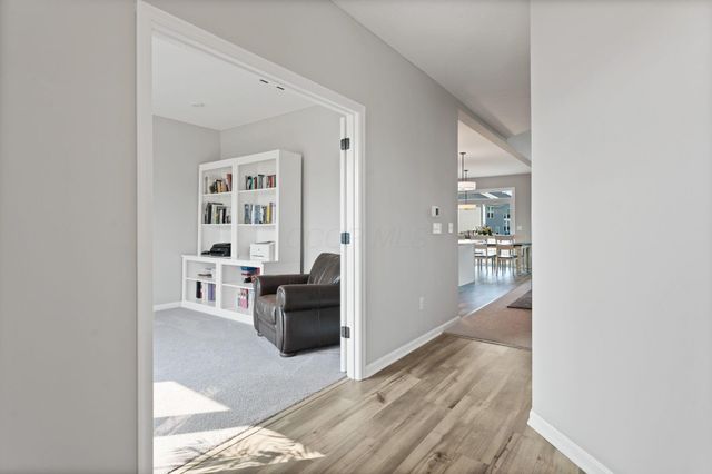 6033 Honey Farm Way, Grove City, OH 43123