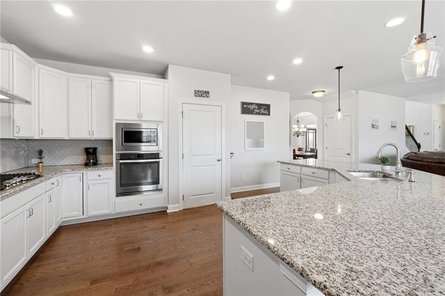 231 Lakestone Parkway, Woodstock, GA 30188