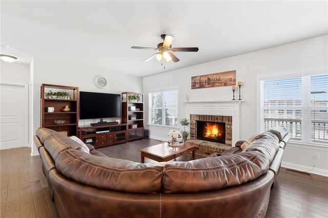 231 Lakestone Parkway, Woodstock, GA 30188