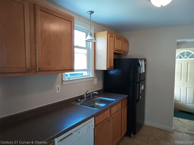 35037 Harroun Street, Wayne, MI 48184