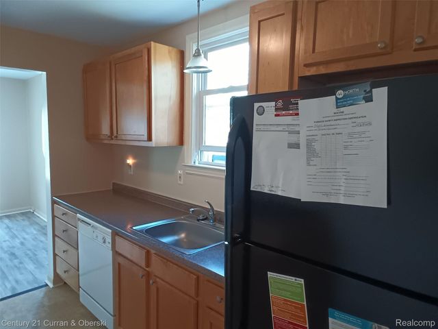 35037 Harroun Street, Wayne, MI 48184