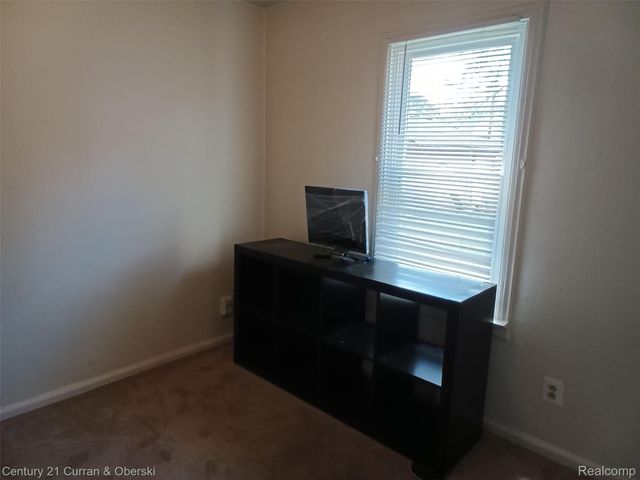 35037 Harroun Street, Wayne, MI 48184