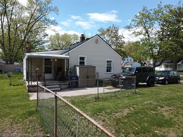 35037 Harroun Street, Wayne, MI 48184