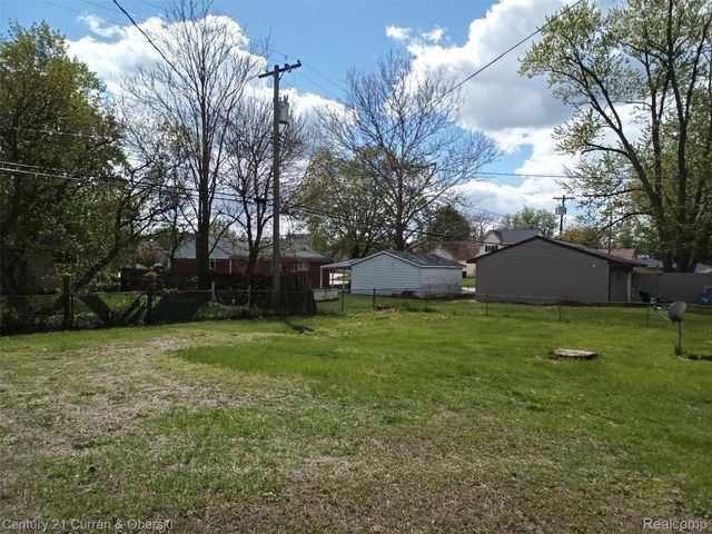 35037 Harroun Street, Wayne, MI 48184