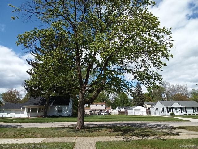 35037 Harroun Street, Wayne, MI 48184