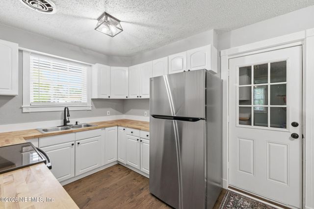 1712 DIBBLE Circle W, Jacksonville, FL 32246