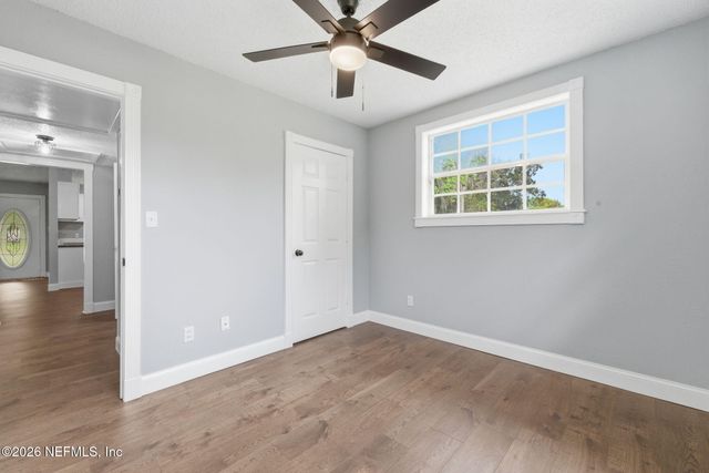 1712 DIBBLE Circle W, Jacksonville, FL 32246