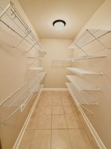 207 Lace Dr., Dothan, AL 36301
