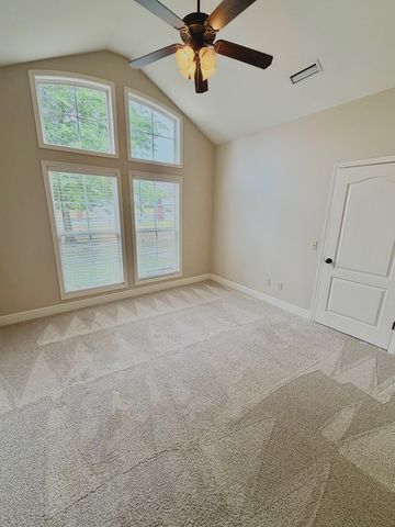 207 Lace Dr., Dothan, AL 36301