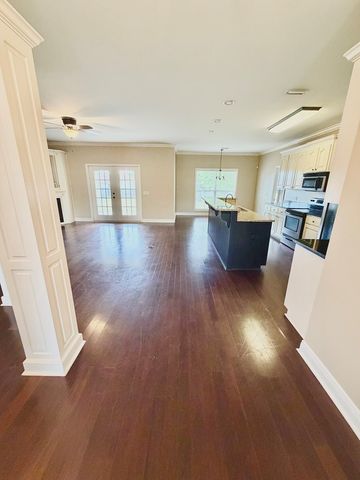 207 Lace Dr., Dothan, AL 36301