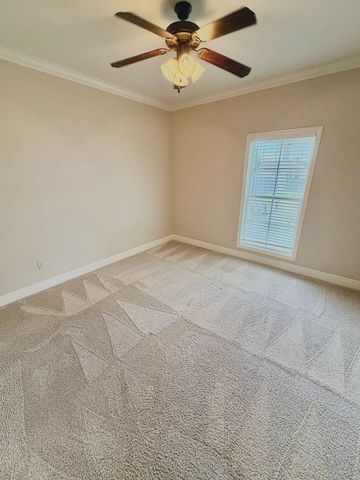 207 Lace Dr., Dothan, AL 36301