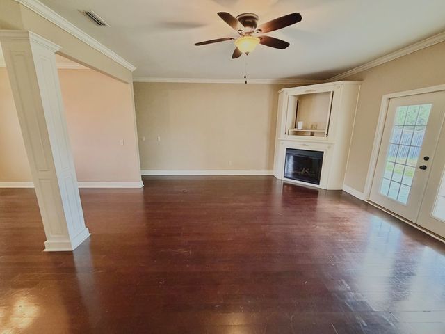 207 Lace Dr., Dothan, AL 36301