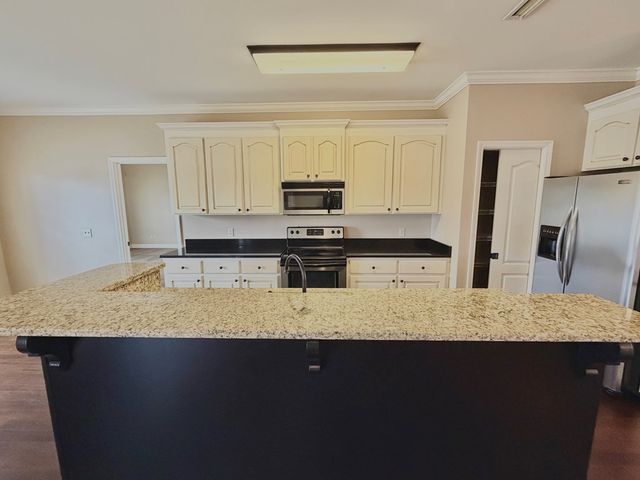 207 Lace Dr., Dothan, AL 36301
