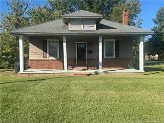 100 W C Street, Erwin, NC 28339