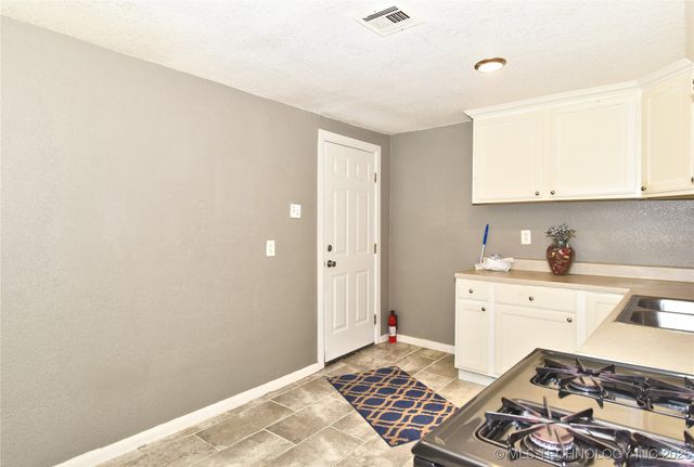 2240 E 32nd Street North, Tulsa, OK 74110