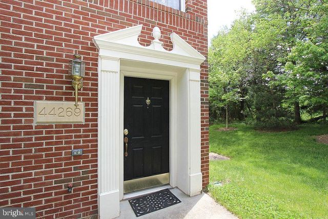 44269 CORNISH LN, Ashburn, VA 20147