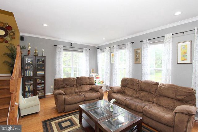 44269 CORNISH LN, Ashburn, VA 20147