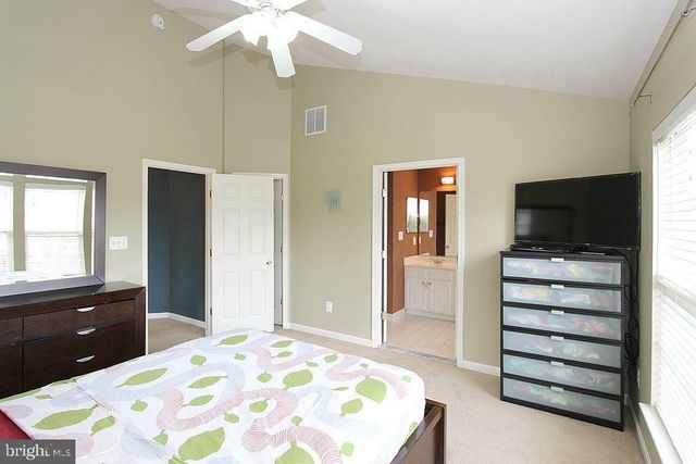 44269 CORNISH LN, Ashburn, VA 20147