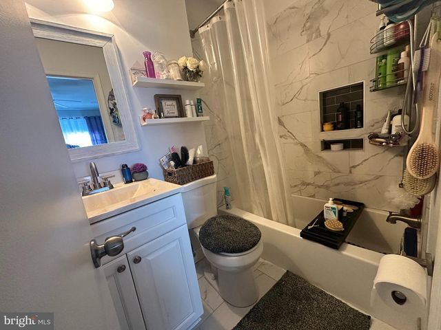 9790 HAGEL CIR, Lorton, VA 22079