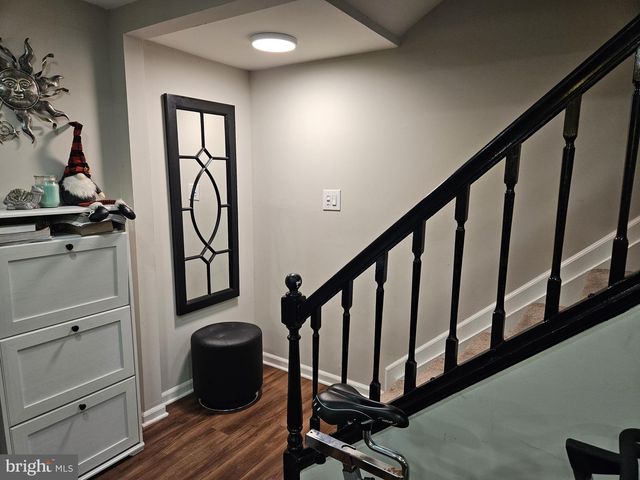 9790 HAGEL CIR, Lorton, VA 22079