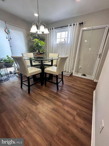 9790 HAGEL CIR, Lorton, VA 22079