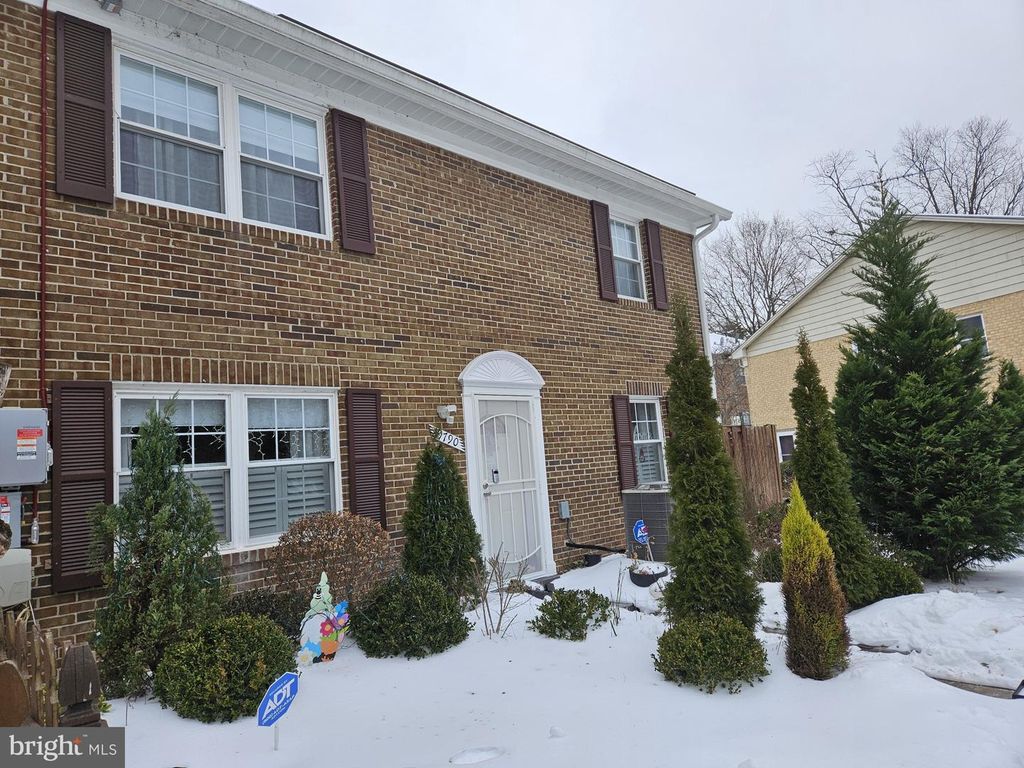 9790 HAGEL CIR, Lorton, VA 22079