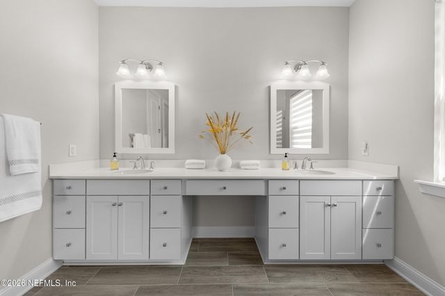 29 TRADESMAN Lane, St. Johns, FL 32259