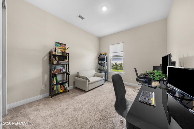 29 TRADESMAN Lane, St. Johns, FL 32259