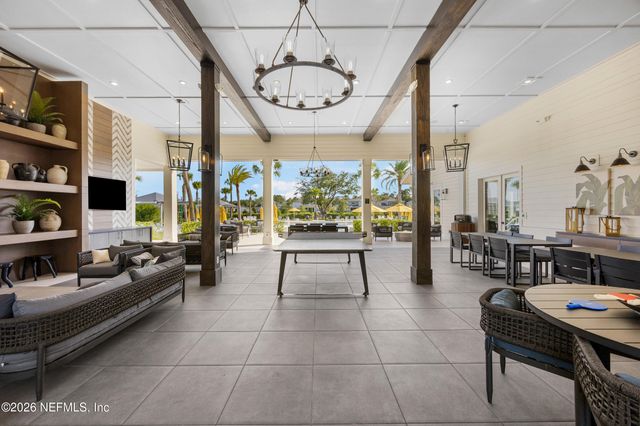 29 TRADESMAN Lane, St. Johns, FL 32259