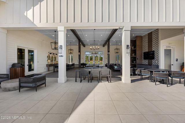 29 TRADESMAN Lane, St. Johns, FL 32259
