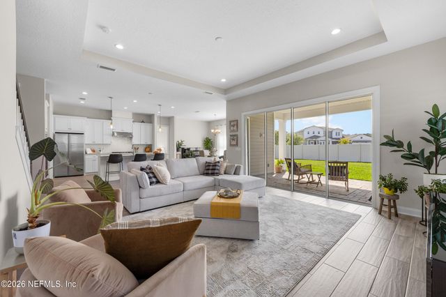 29 TRADESMAN Lane, St. Johns, FL 32259