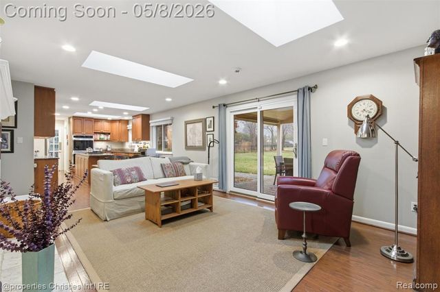 3150 Middlebury Lane, Bloomfield Hills, MI 48301