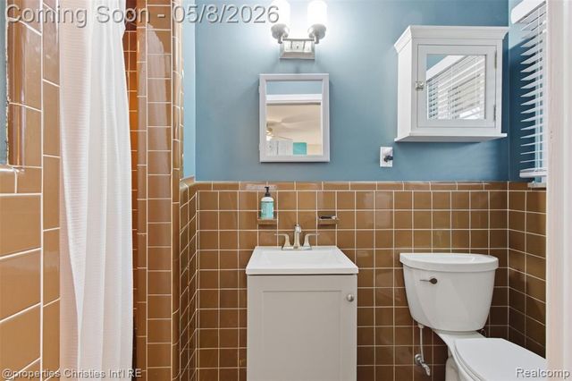 3150 Middlebury Lane, Bloomfield Hills, MI 48301