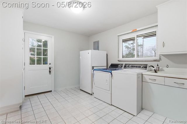 3150 Middlebury Lane, Bloomfield Hills, MI 48301