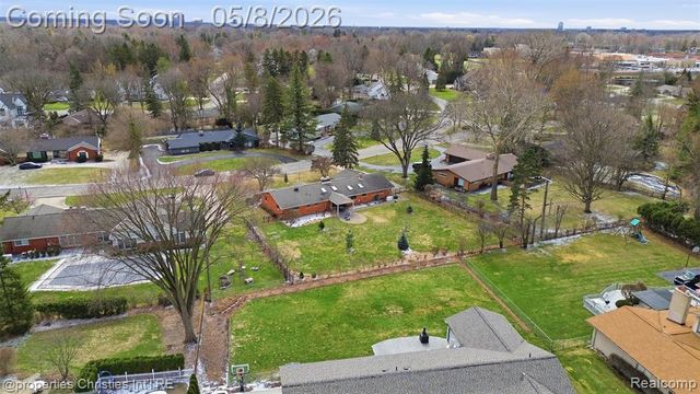 3150 Middlebury Lane, Bloomfield Hills, MI 48301